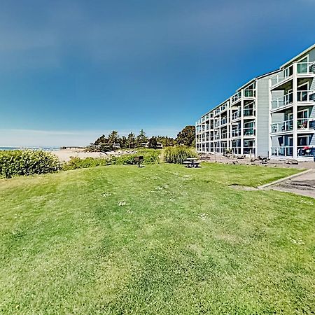 New Listing! Bay-View Beauty With Private Balcony Condo Lincoln City Exterior photo