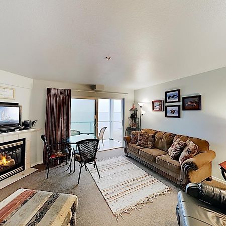 New Listing! Bay-View Beauty With Private Balcony Condo Lincoln City Exterior photo