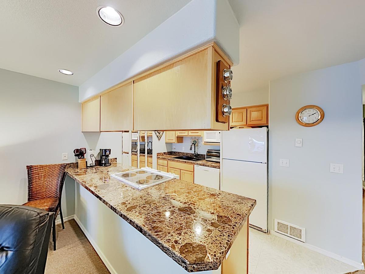New Listing! Bay-View Beauty With Private Balcony Condo Lincoln City Exterior photo